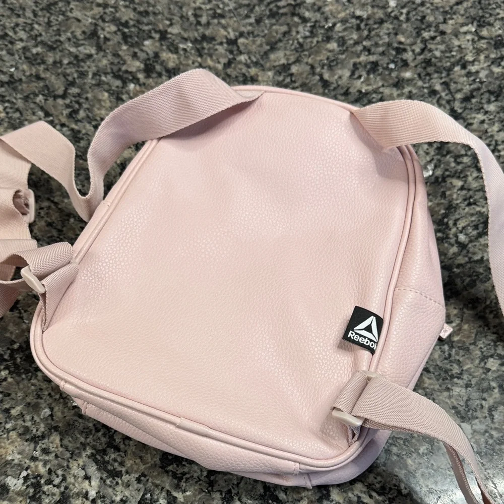 Reebok Light Pink 11 inch Backpack EUC